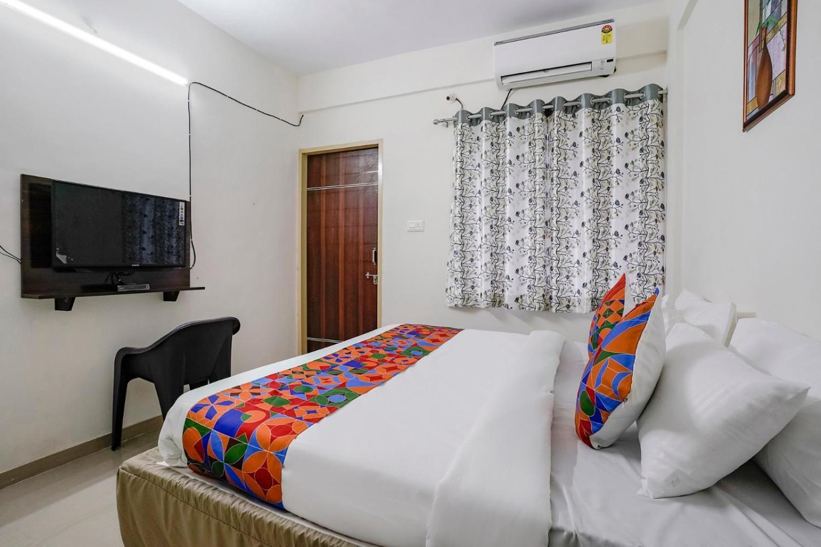 Hotel Comfort Caves Nashik Exterior photo